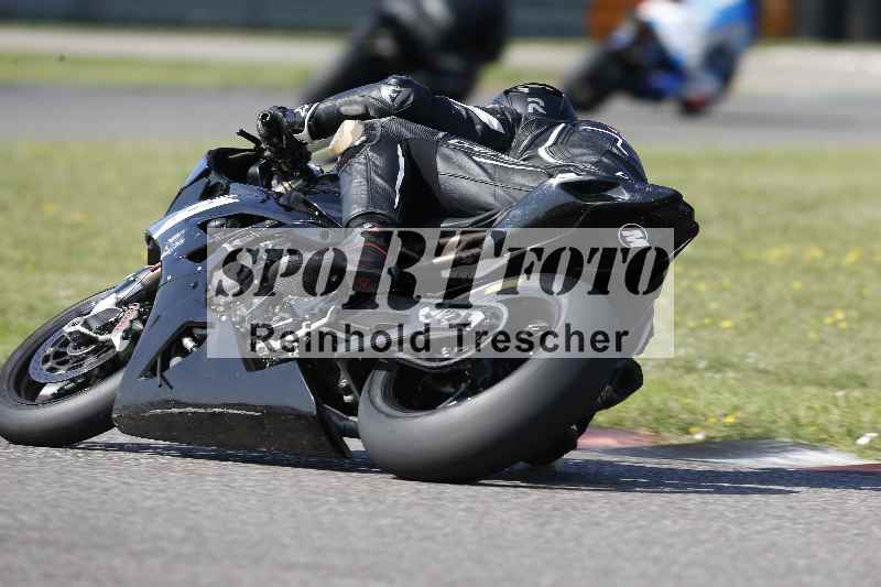 /44 09.08.2025 Plüss Moto Sport ADR/Freies Fahren/backside
